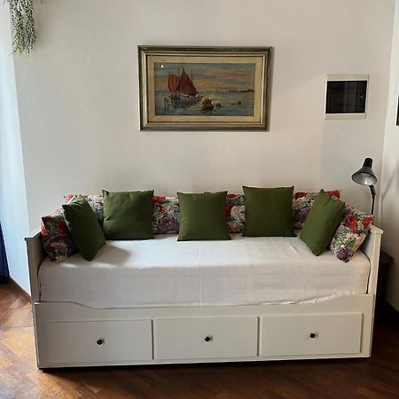 Luxury Central Flat River View Apartman Firenze Kültér fotó